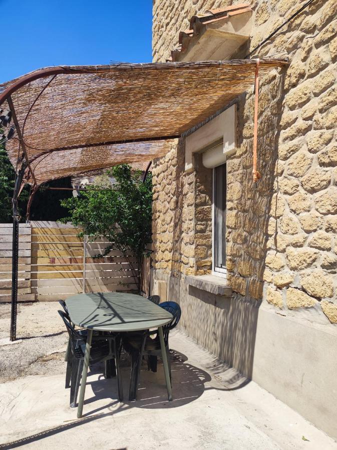 Appartement Dans Partie De Mas En Camargue Arles Zewnętrze zdjęcie